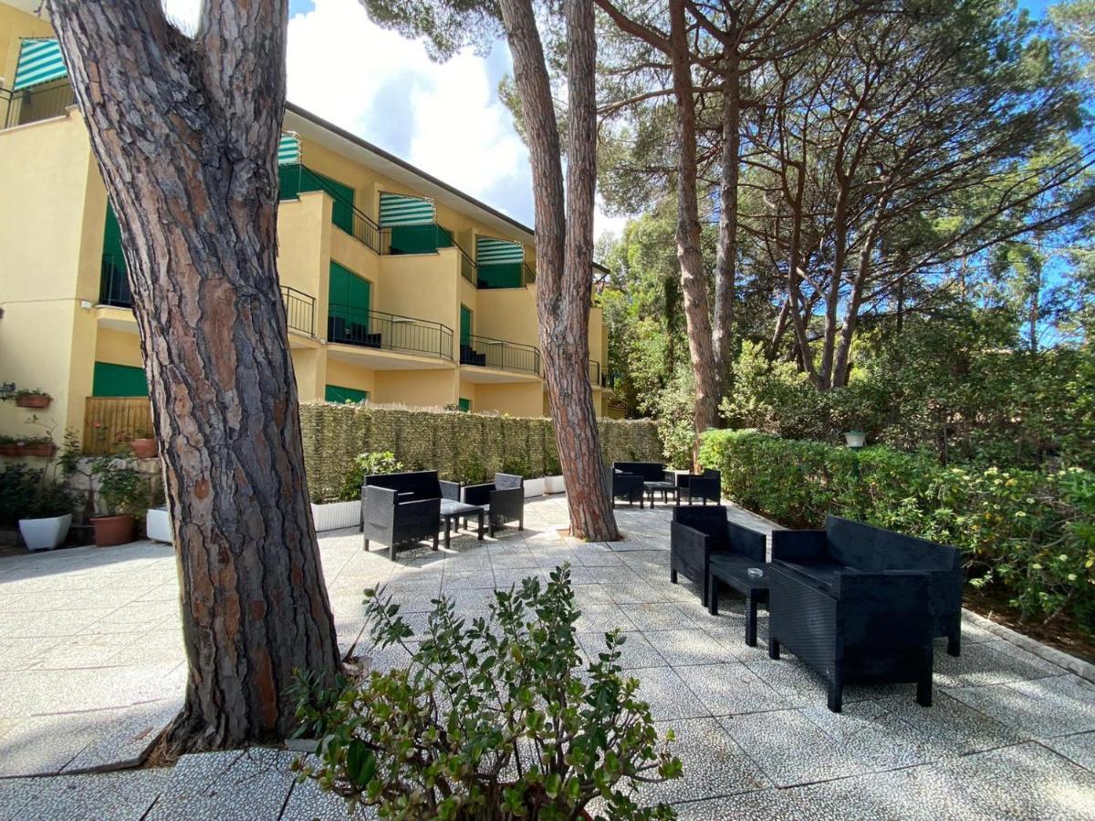 Hotel Monna Lisa Procchio  Exteriör bild
